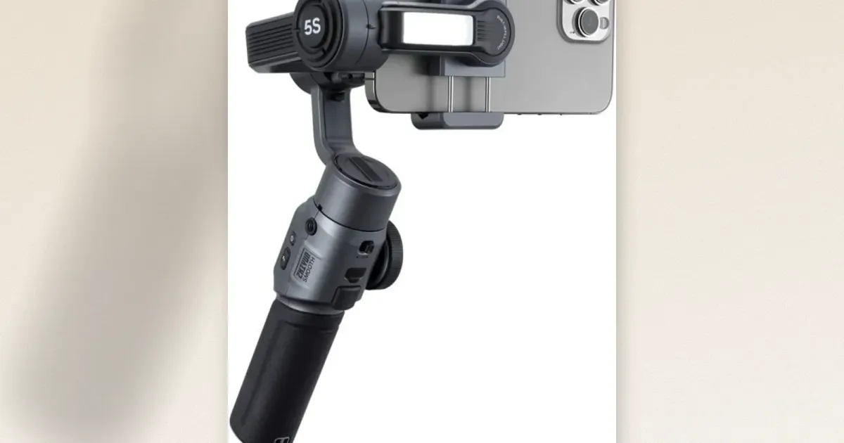 Zhiyun Smooth 5S Gimbal mit iPhone und aktiviertem eingebauten Fülllicht